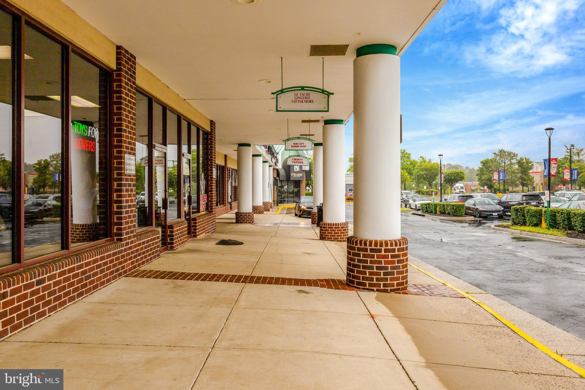 20941 BLUEBIRD SQUARE