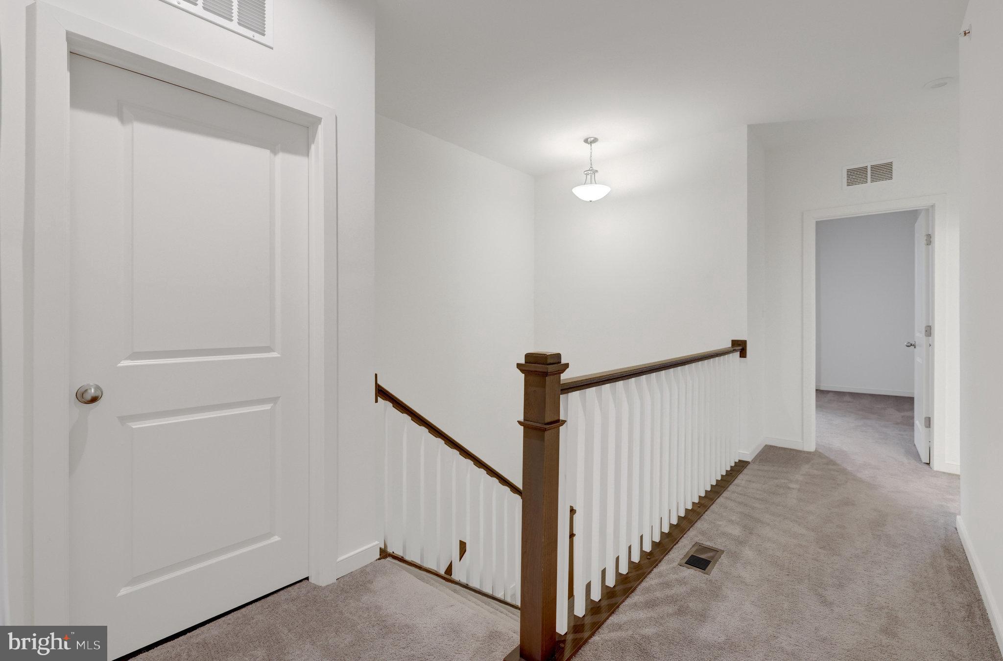 20941 BLUEBIRD SQUARE