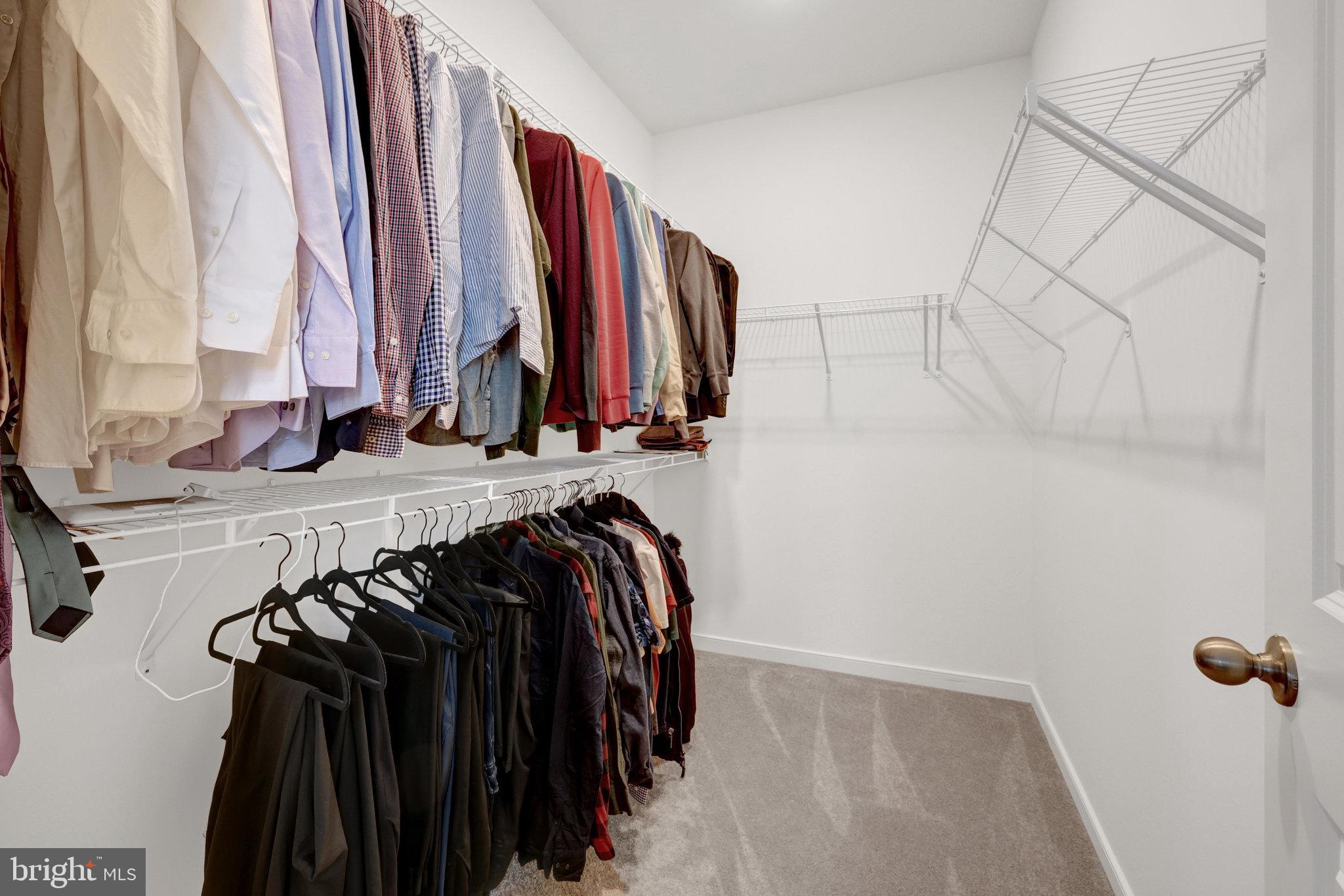 20941 BLUEBIRD SQUARE