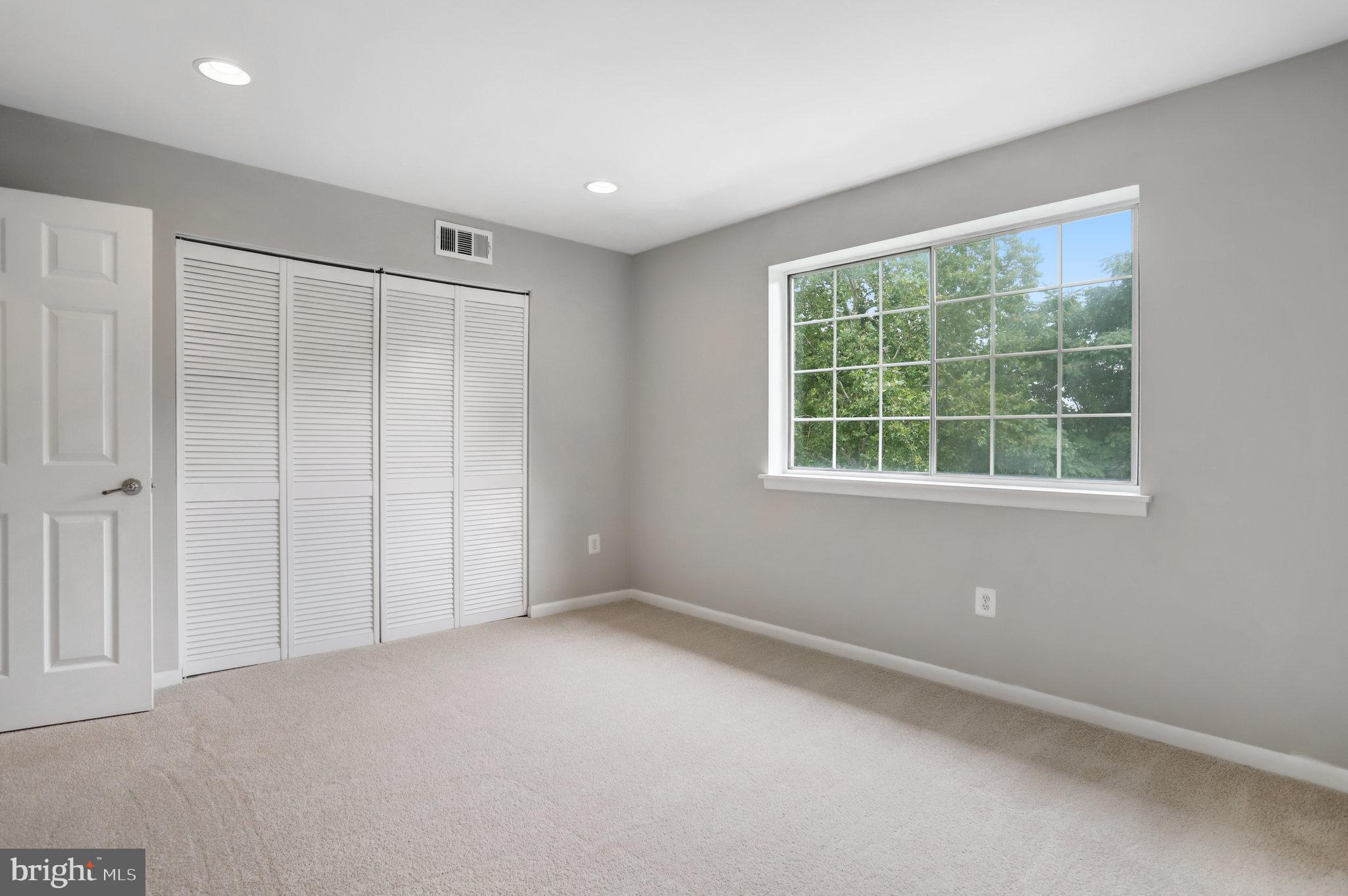 1521 Colonial Drive Unit: 203
