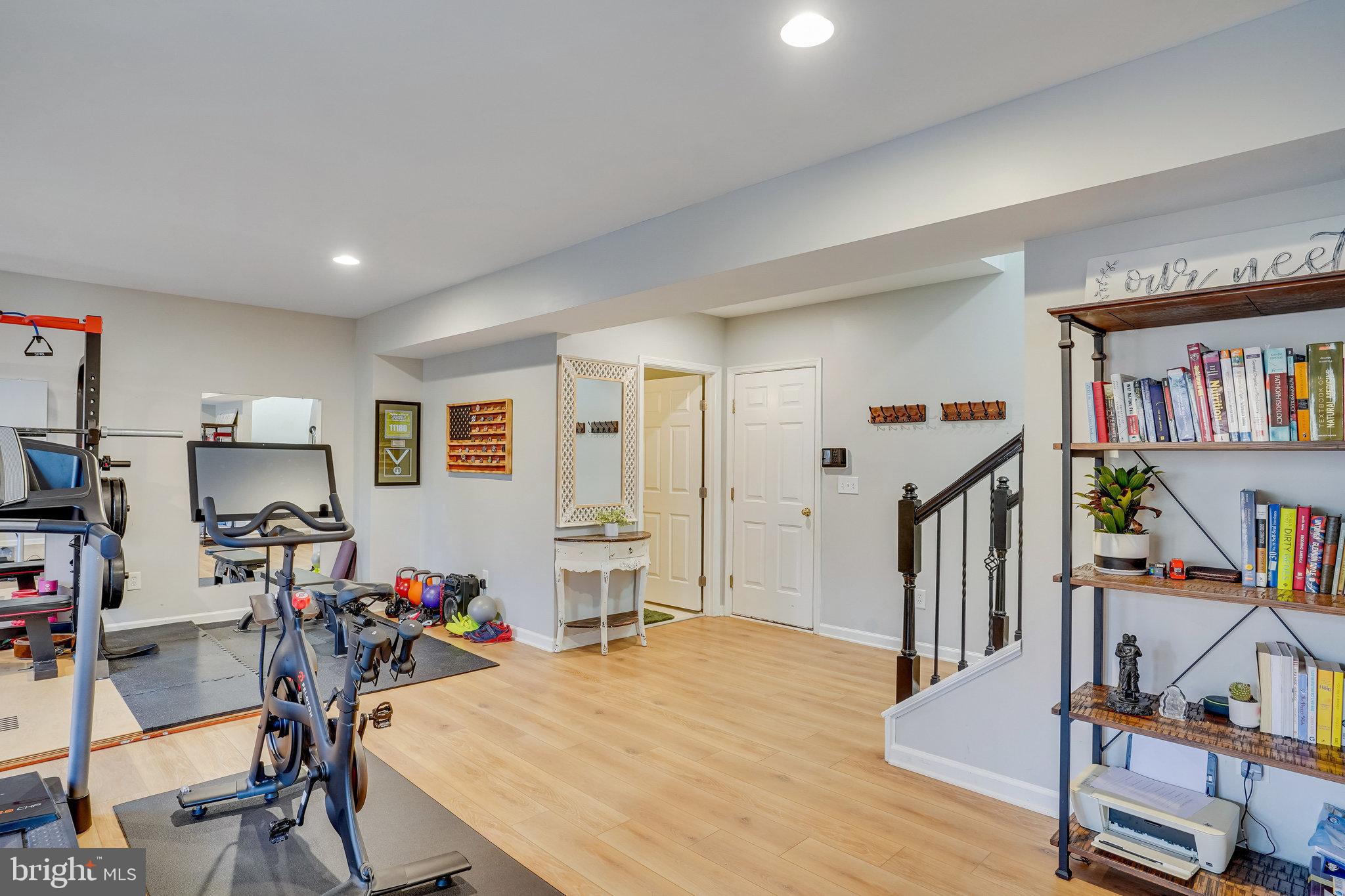 1544 Grosbeak Ct