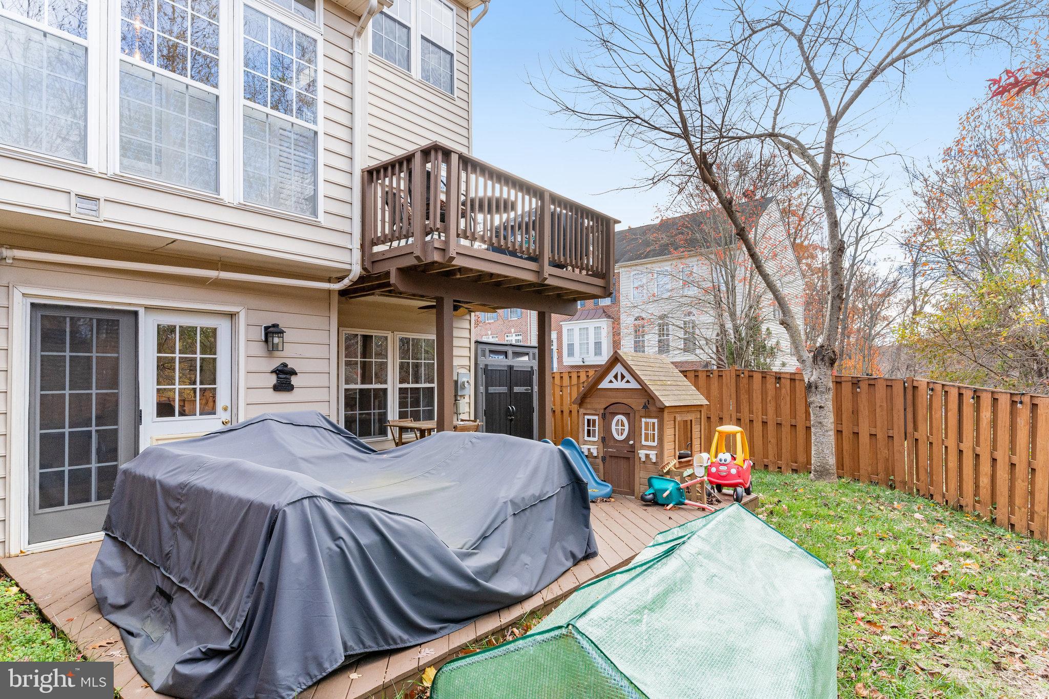 1544 Grosbeak Ct