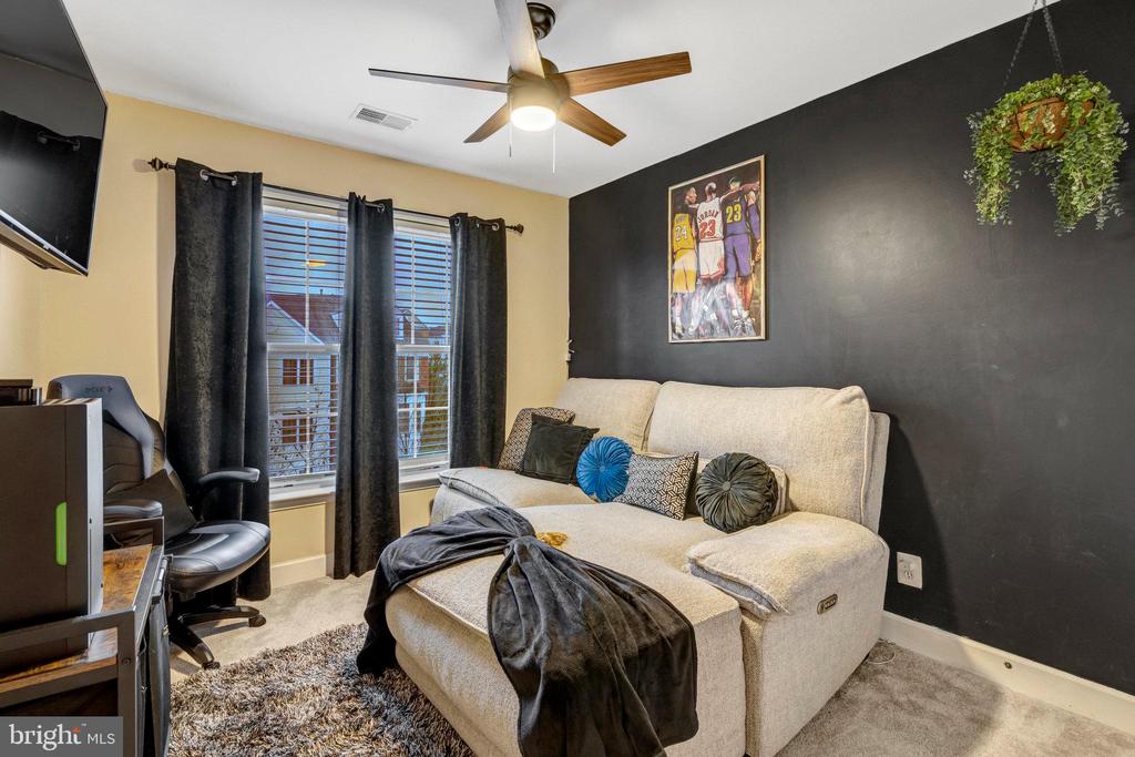 14811 Potomac Branch Dr