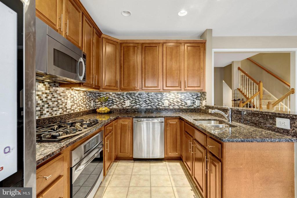 14811 Potomac Branch Dr
