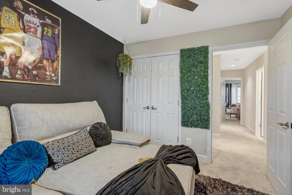 14811 Potomac Branch Dr