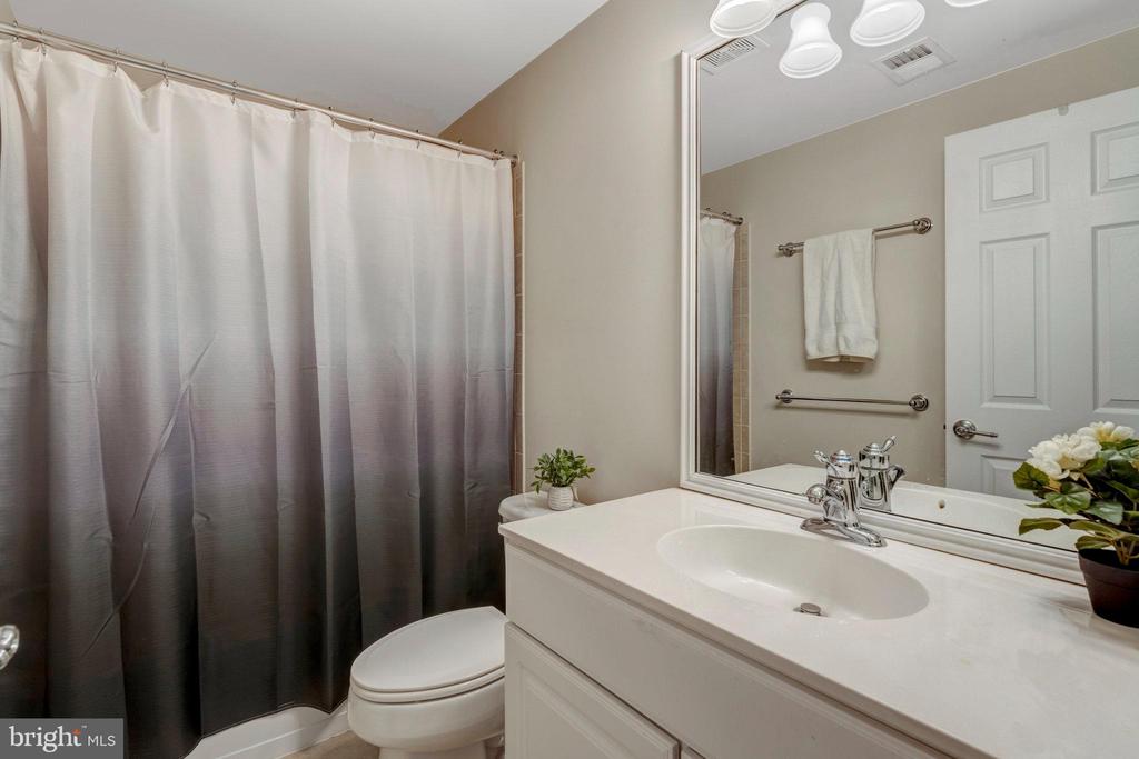 14811 Potomac Branch Dr