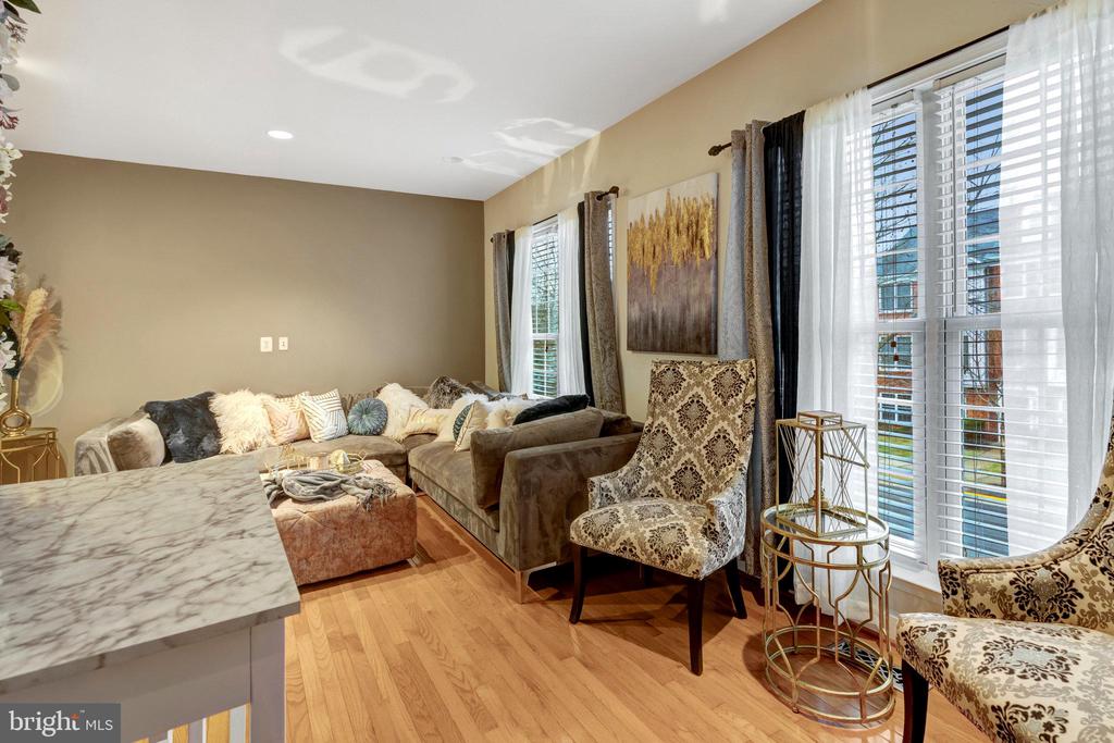 14811 Potomac Branch Dr