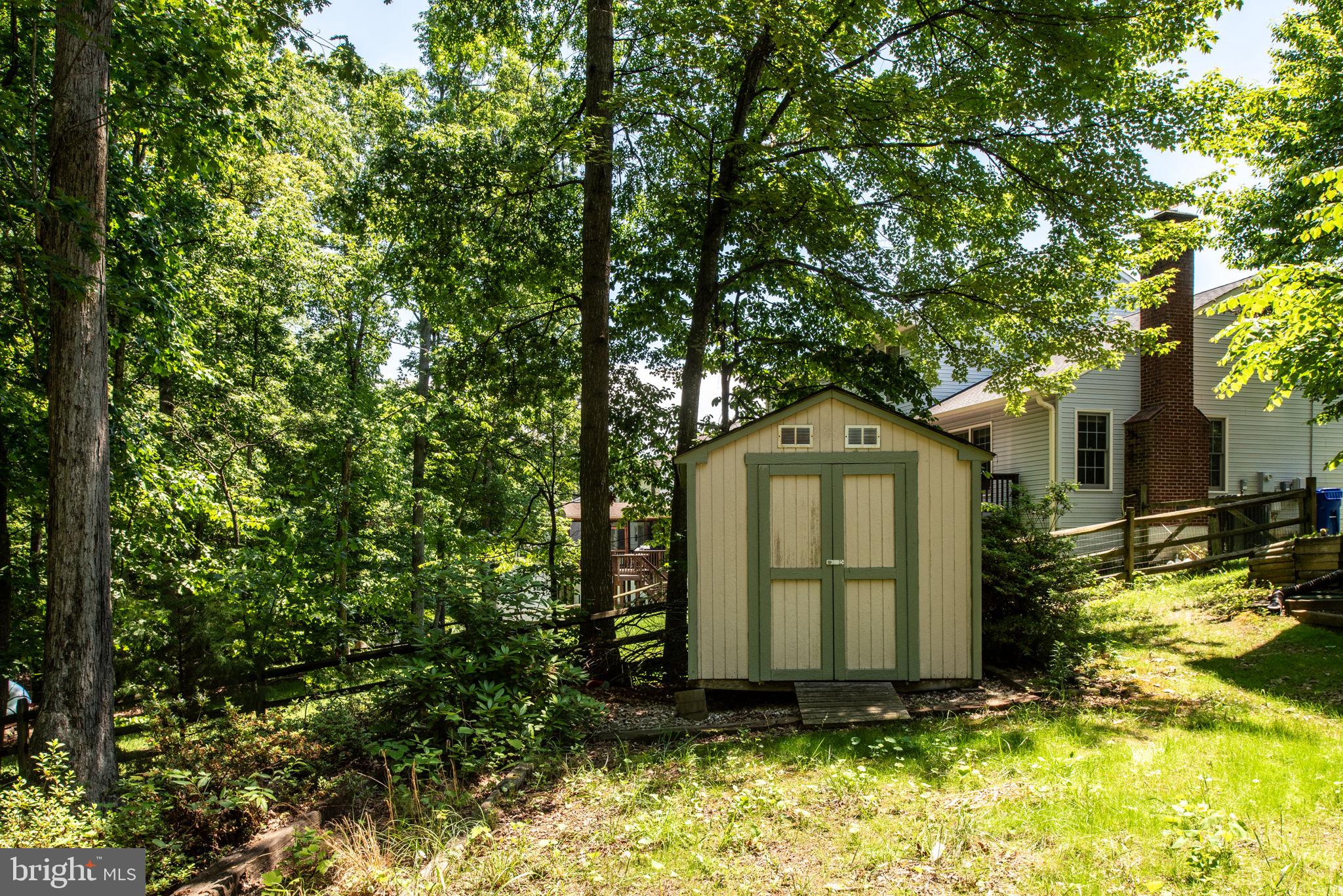 7 Lynchester Dr