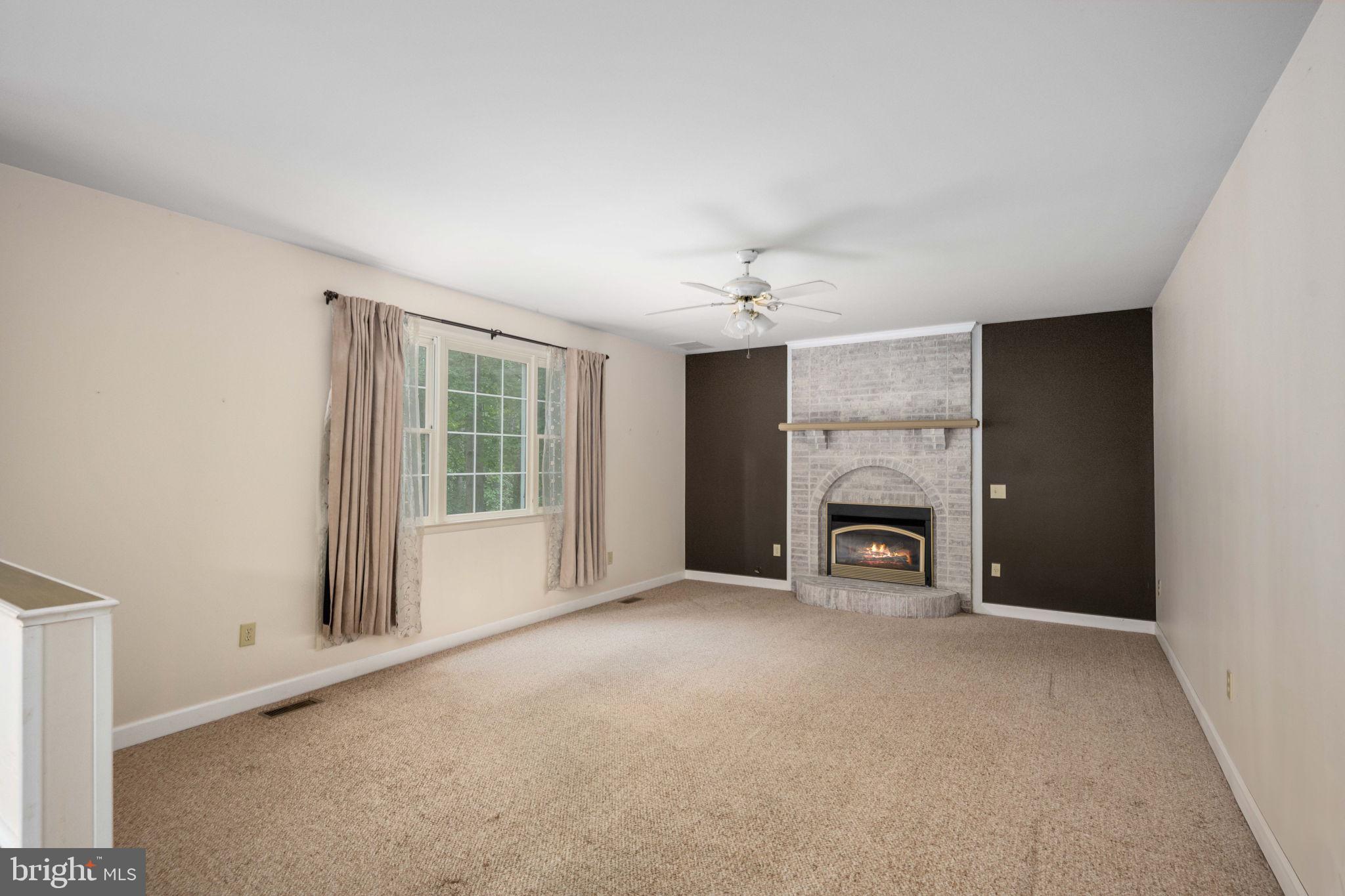 7 Lynchester Dr