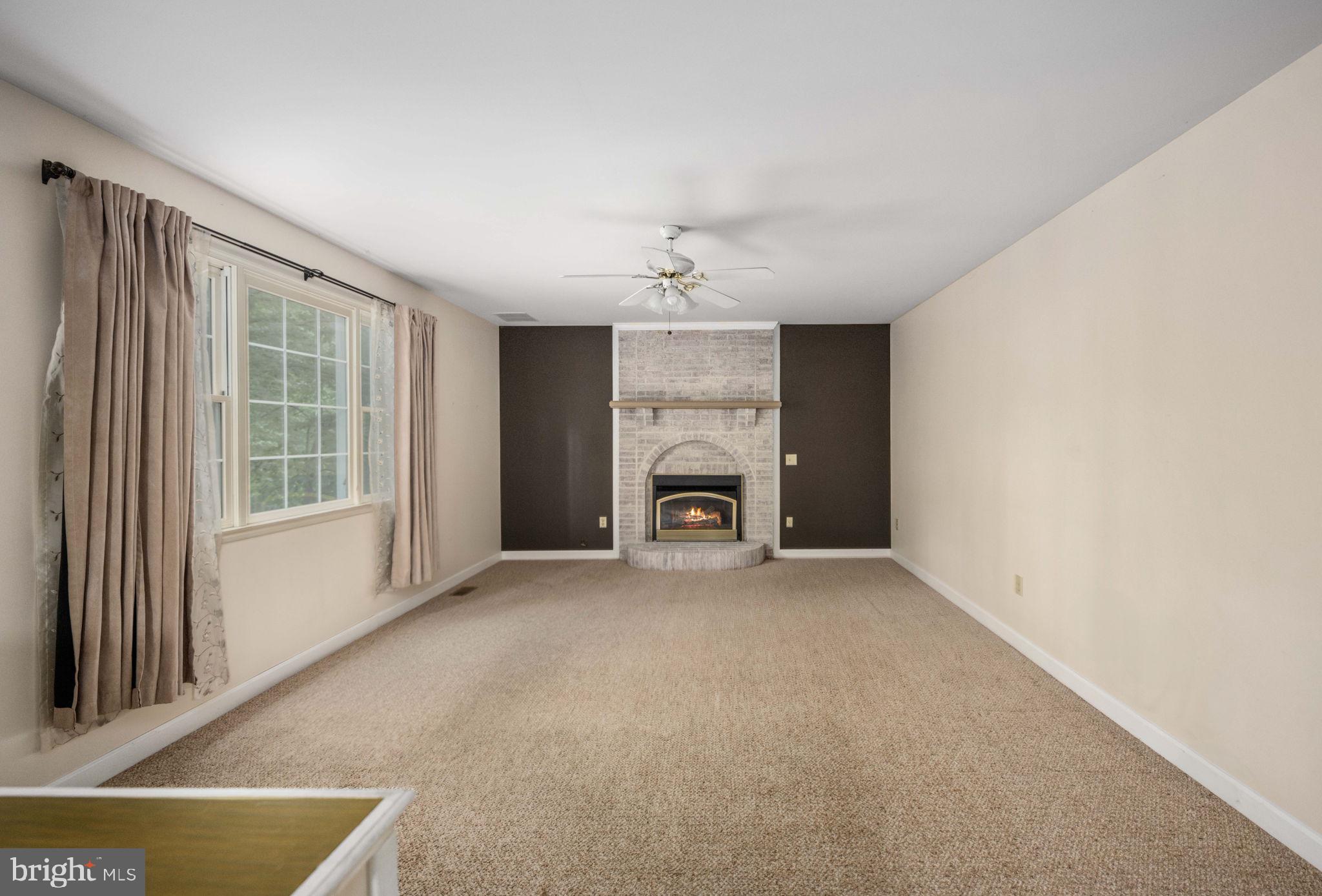 7 Lynchester Dr