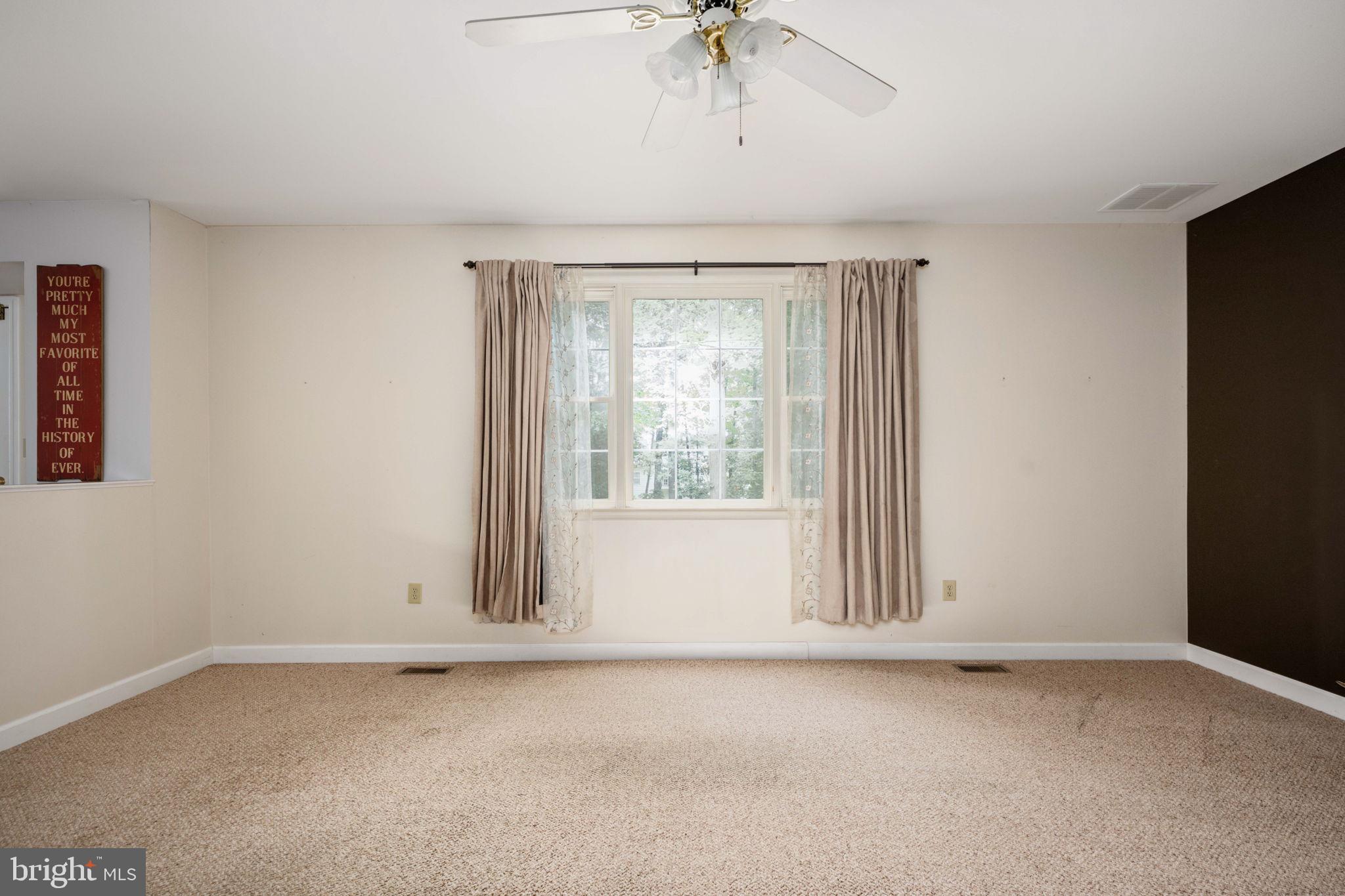 7 Lynchester Dr