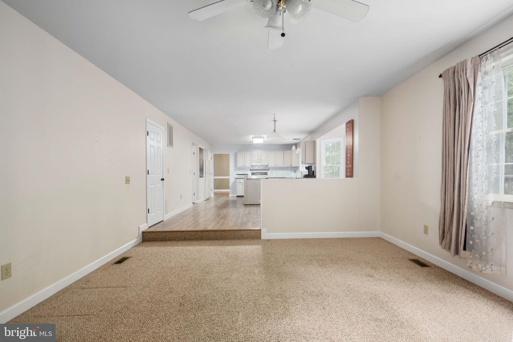 7 Lynchester Dr