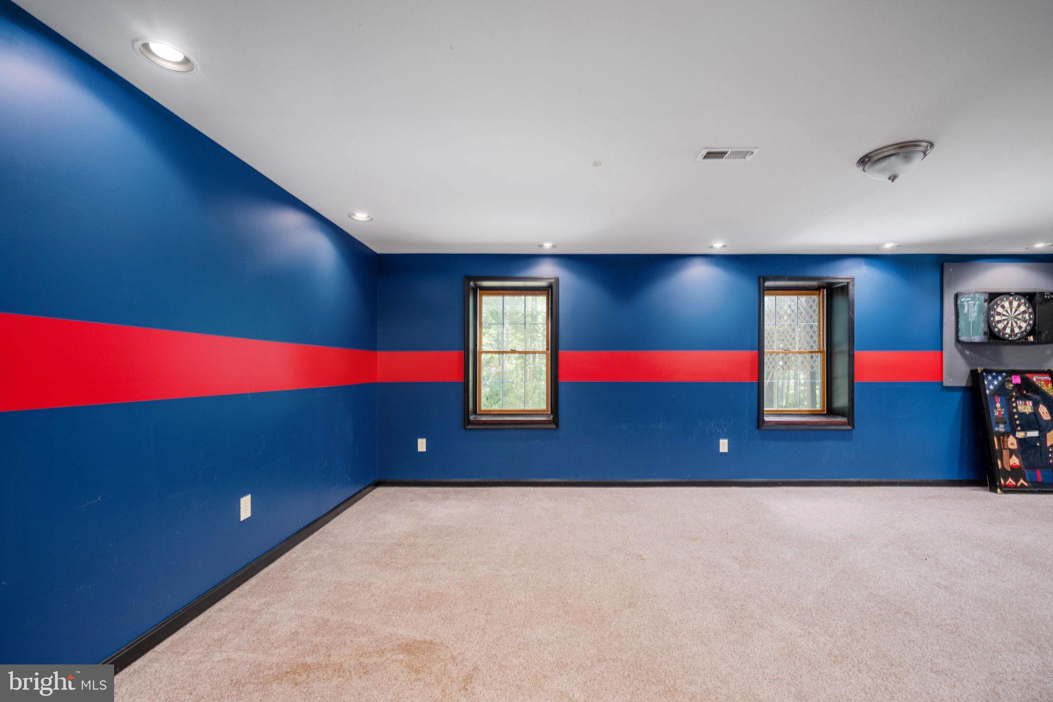 7 Lynchester Dr