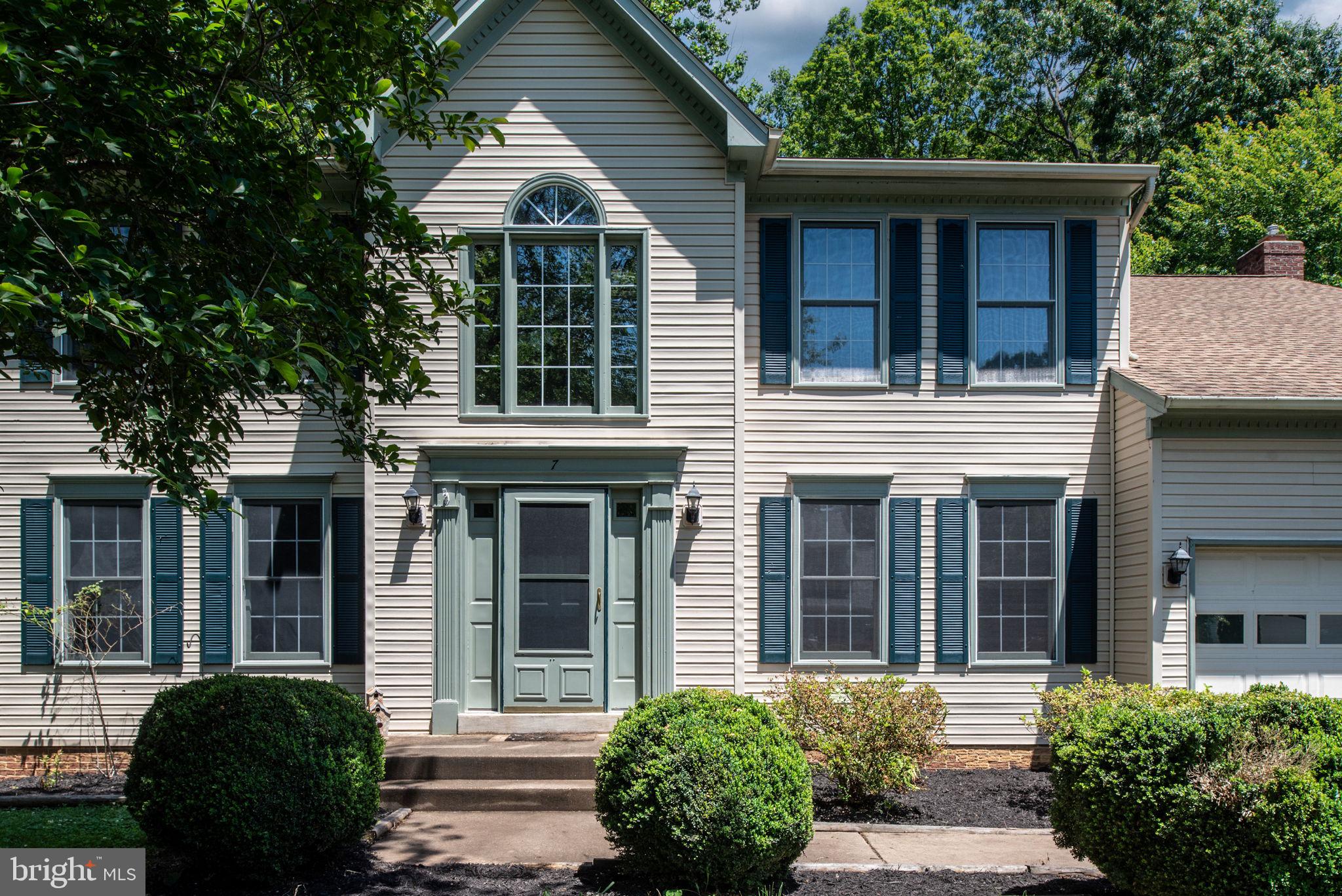 7 Lynchester Dr