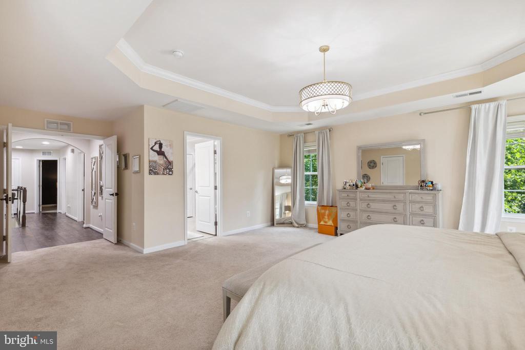 26 KETTLEBROOK CT