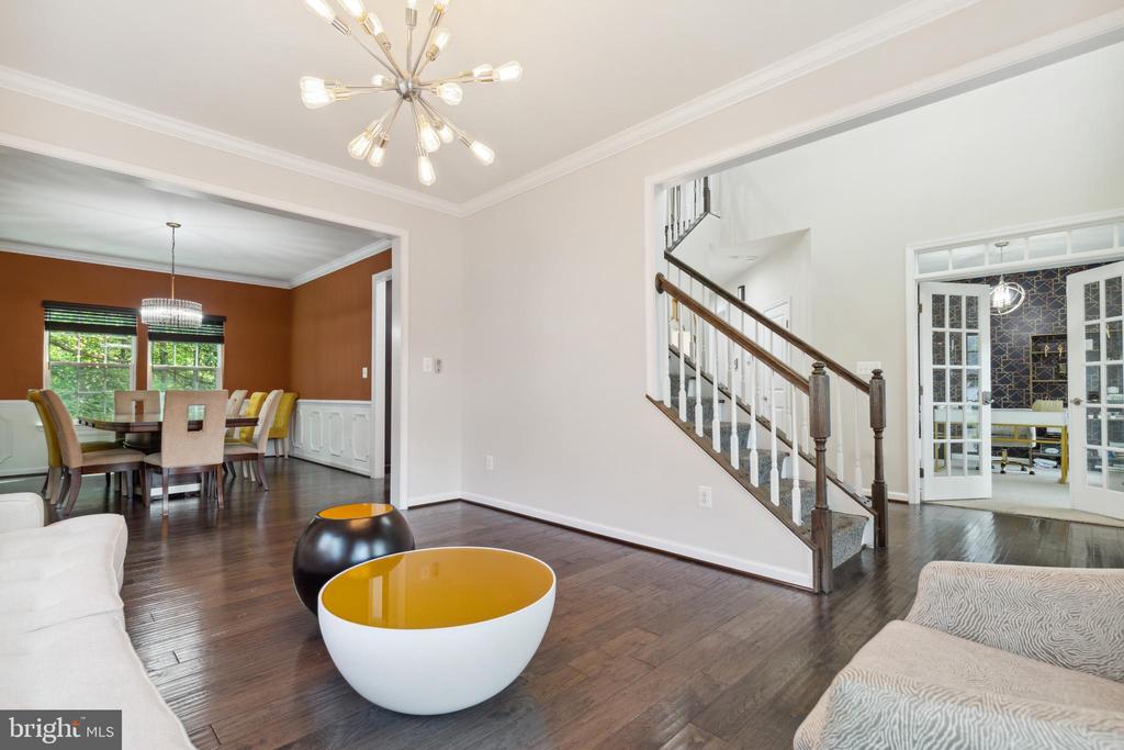 26 KETTLEBROOK CT