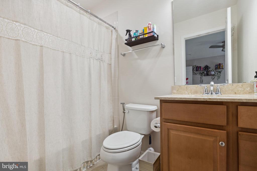 26 KETTLEBROOK CT