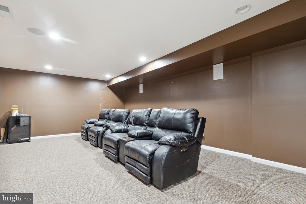 26 KETTLEBROOK CT