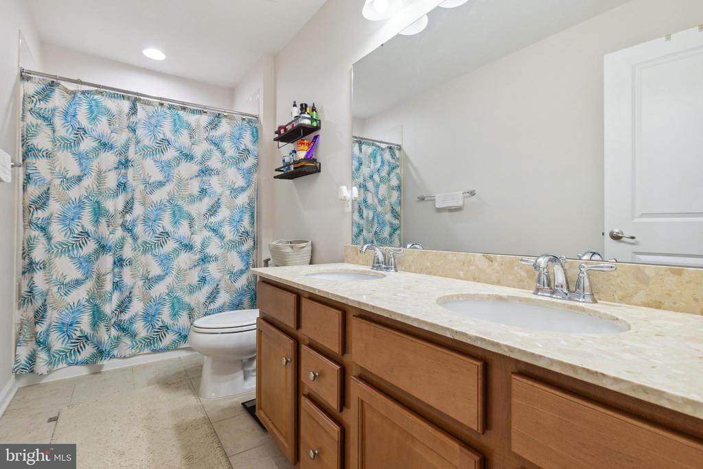 26 KETTLEBROOK CT