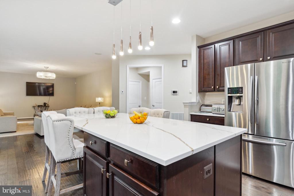 26 KETTLEBROOK CT