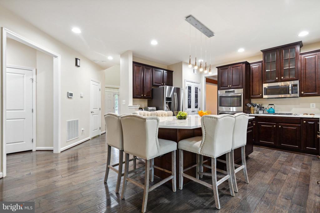 26 KETTLEBROOK CT