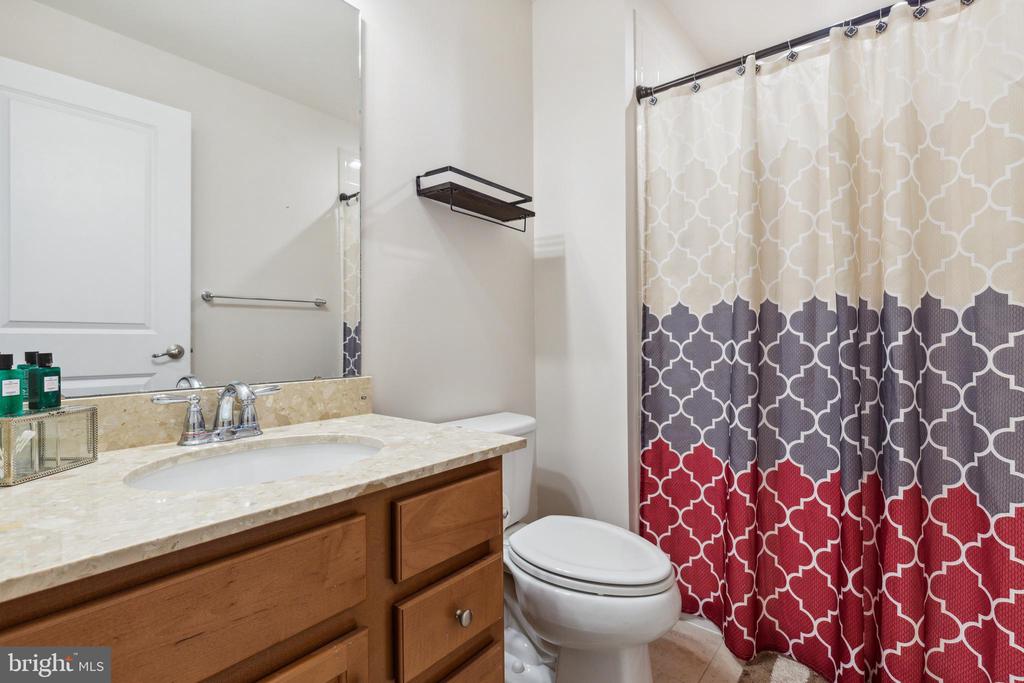 26 KETTLEBROOK CT