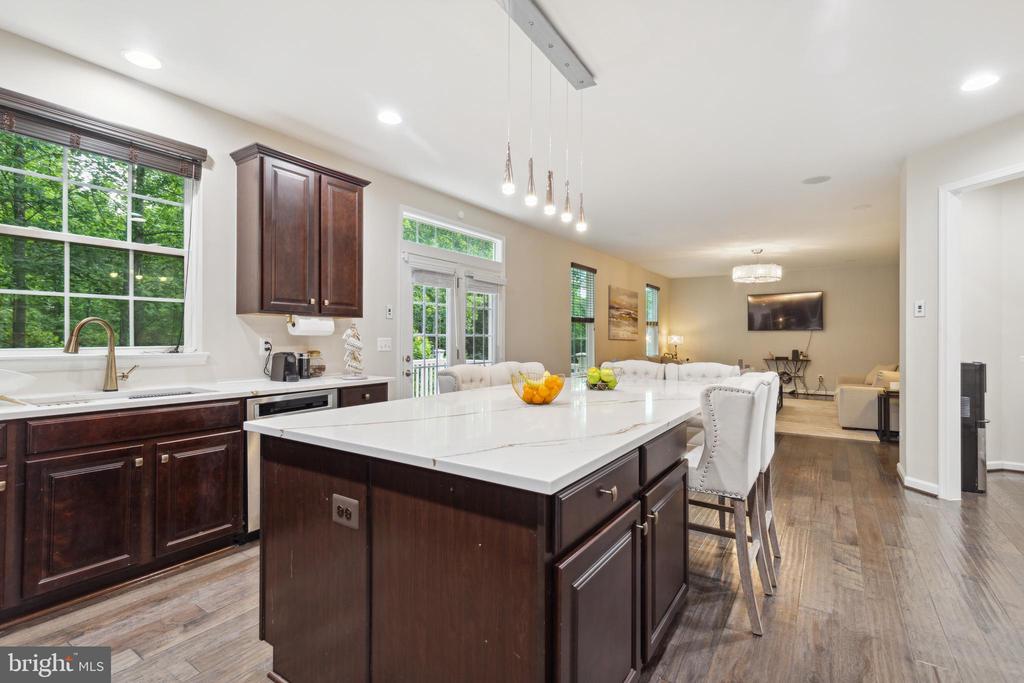 26 KETTLEBROOK CT