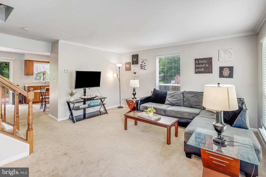 111 ASTON CT