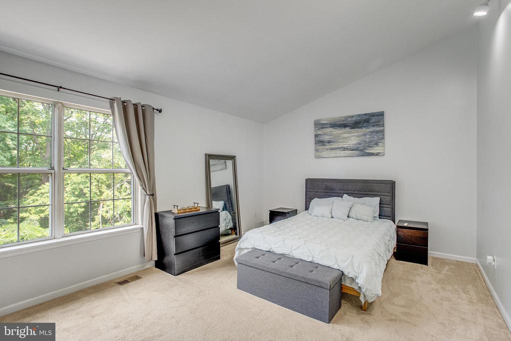 111 ASTON CT
