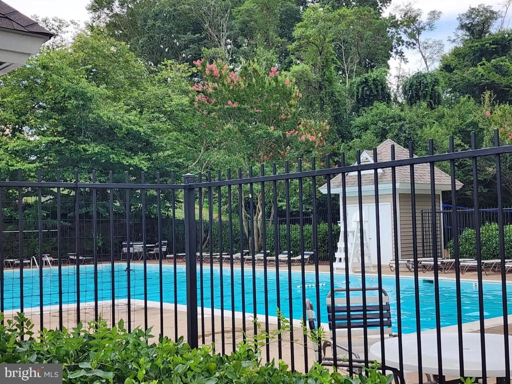 111 ASTON CT