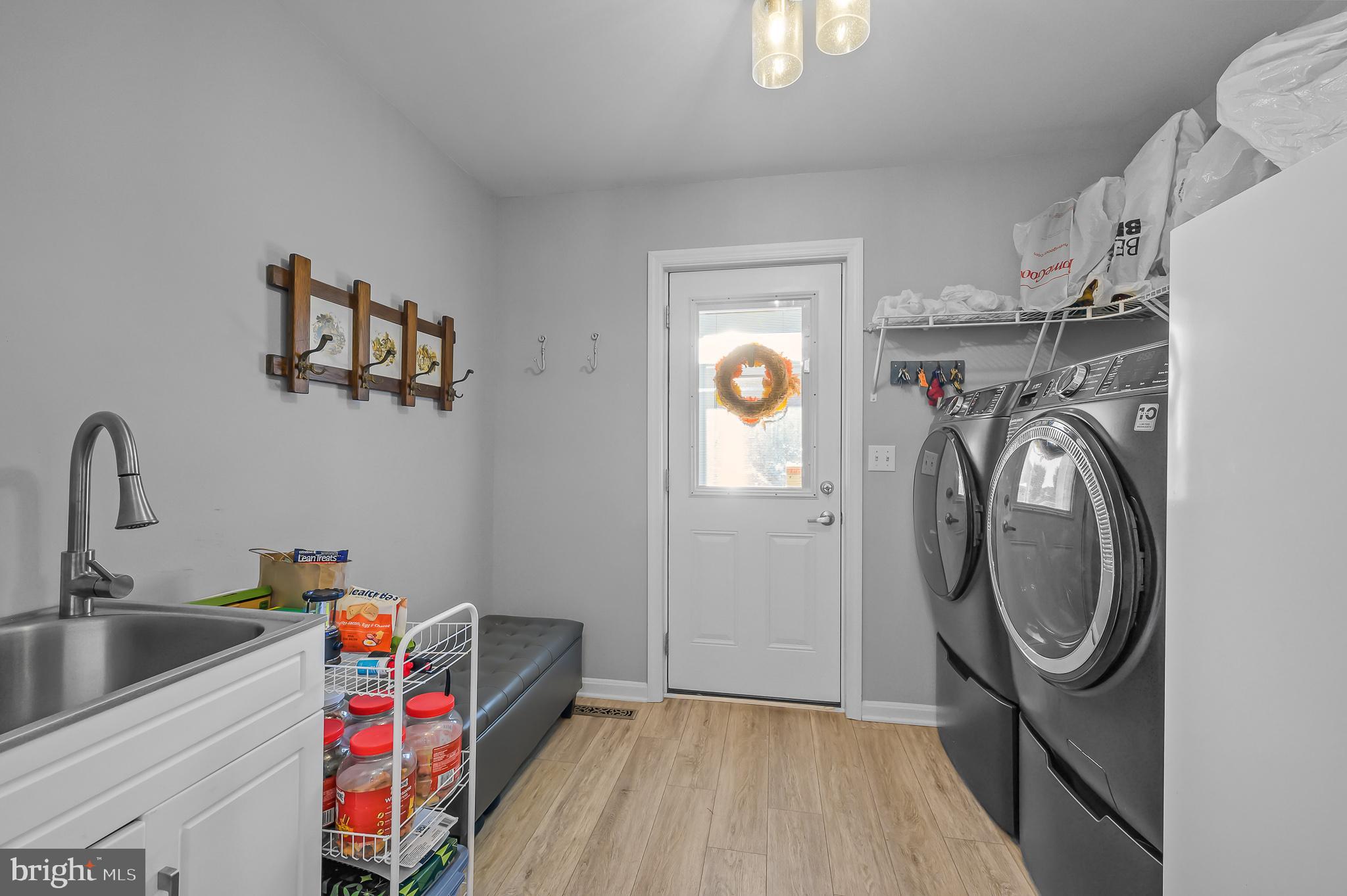 105 LUCKY FIRST DRIVE