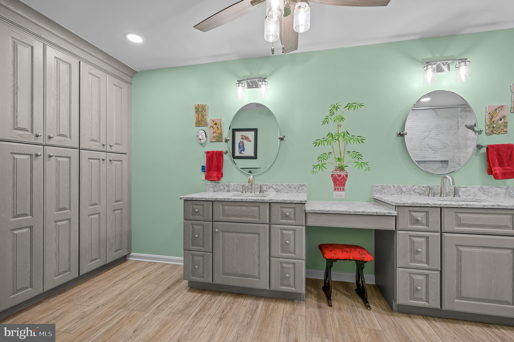 105 LUCKY FIRST DRIVE