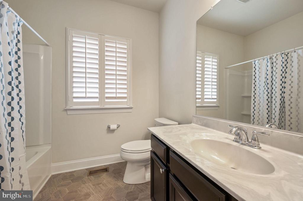 306 HORSE TRAIL LANE