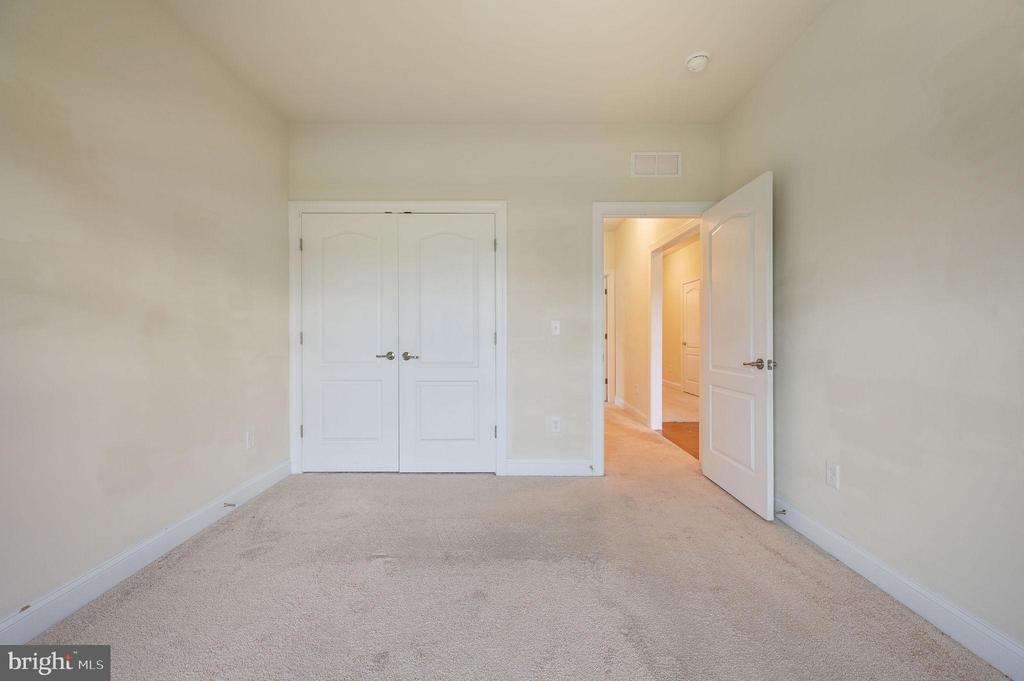 306 HORSE TRAIL LANE