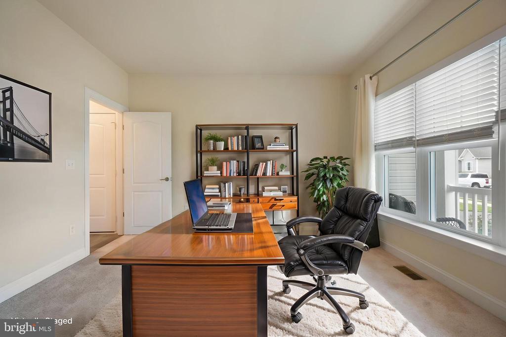 306 HORSE TRAIL LANE
