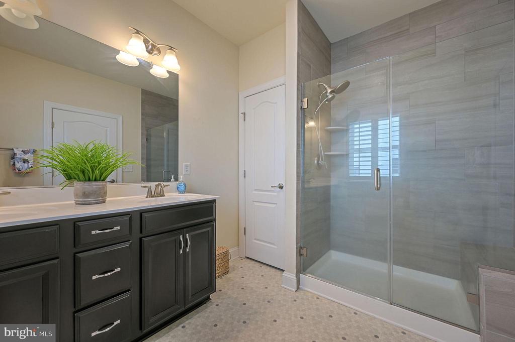 306 HORSE TRAIL LANE