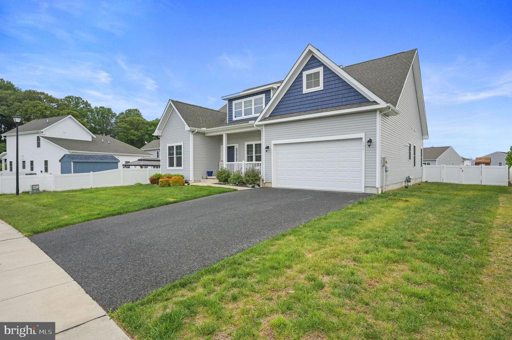 306 HORSE TRAIL LANE