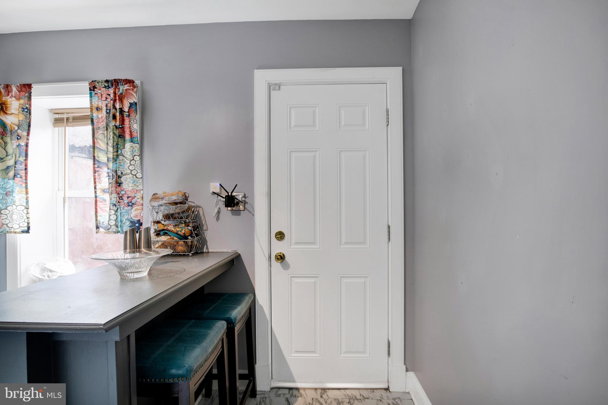 302 NEW CASTLE AVENUE