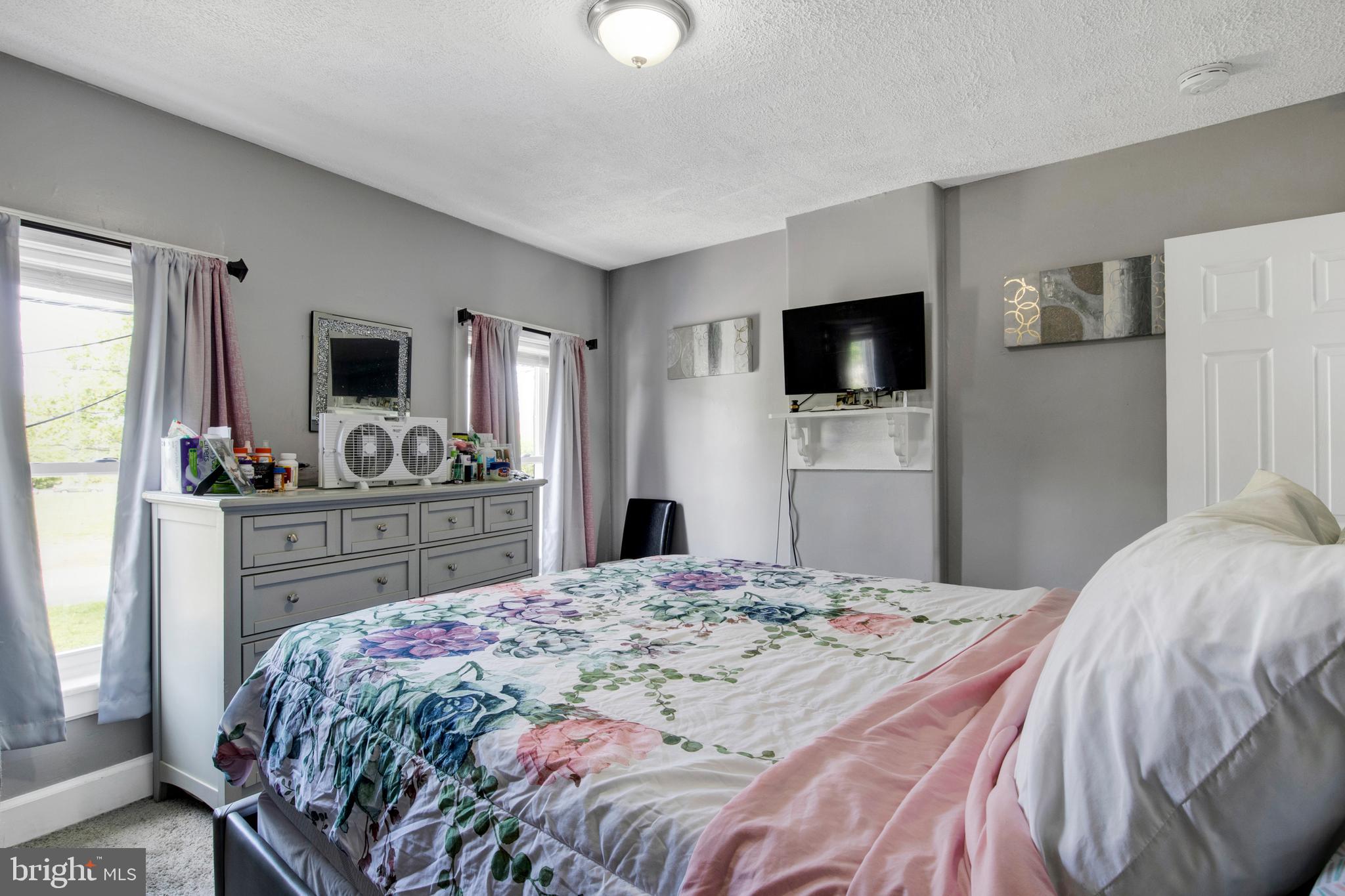 302 NEW CASTLE AVENUE