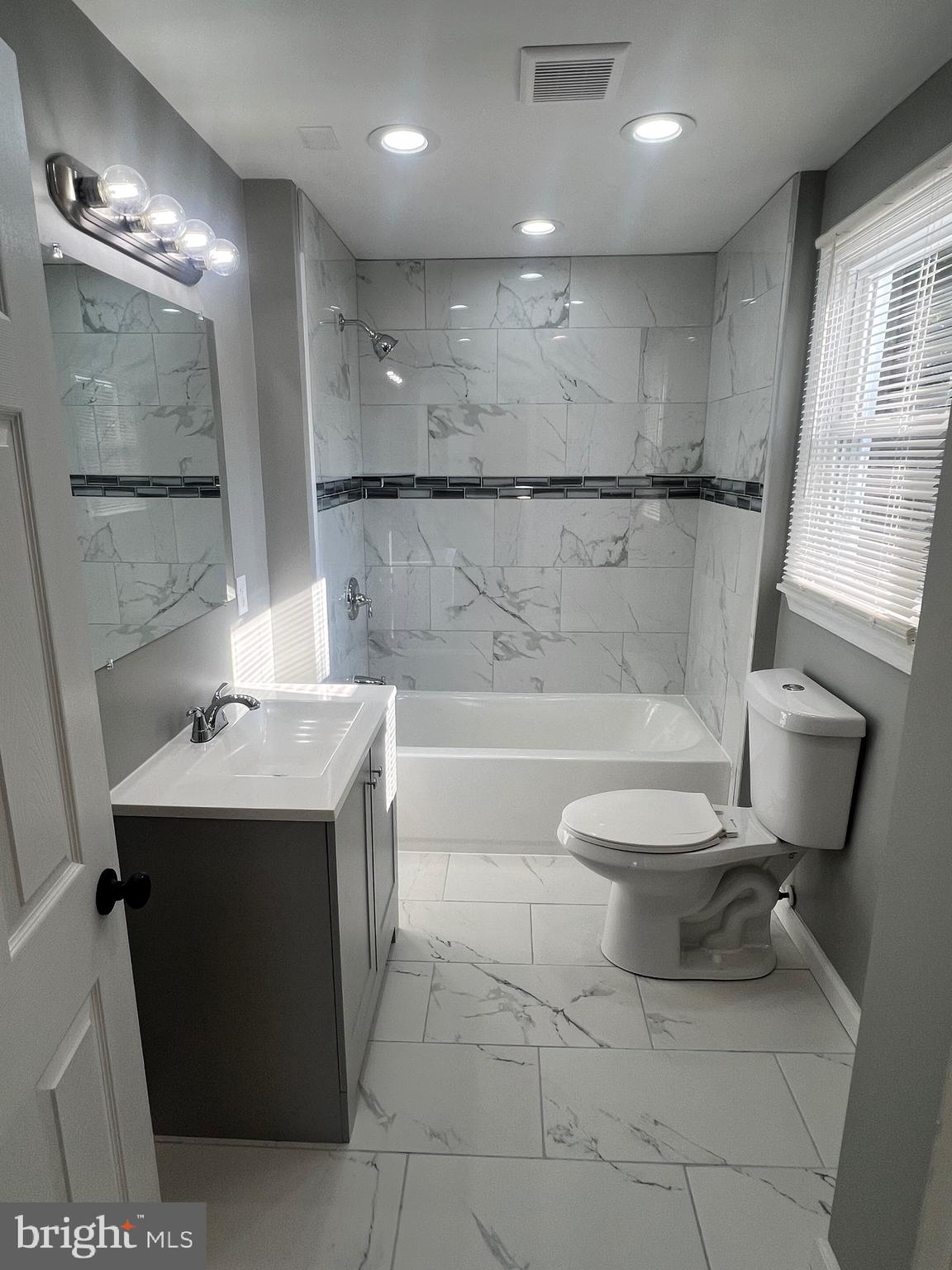 33 MONTPELIER BOULEVARD