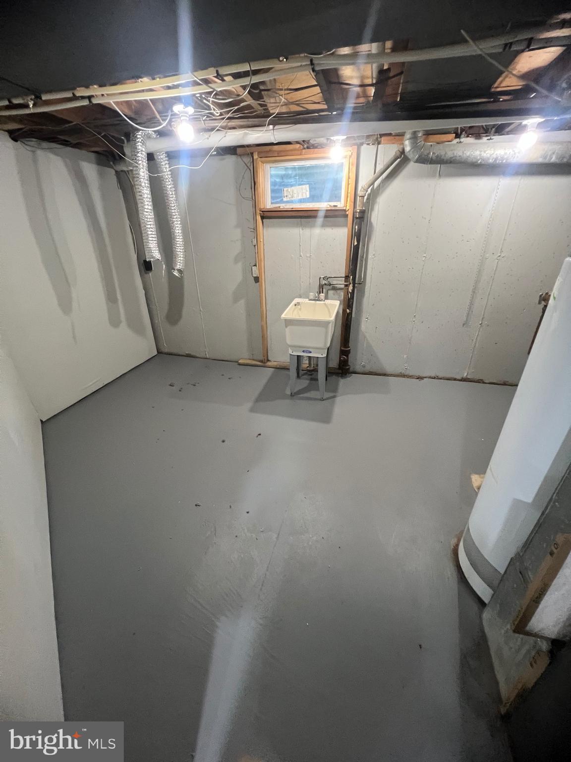 33 MONTPELIER BOULEVARD