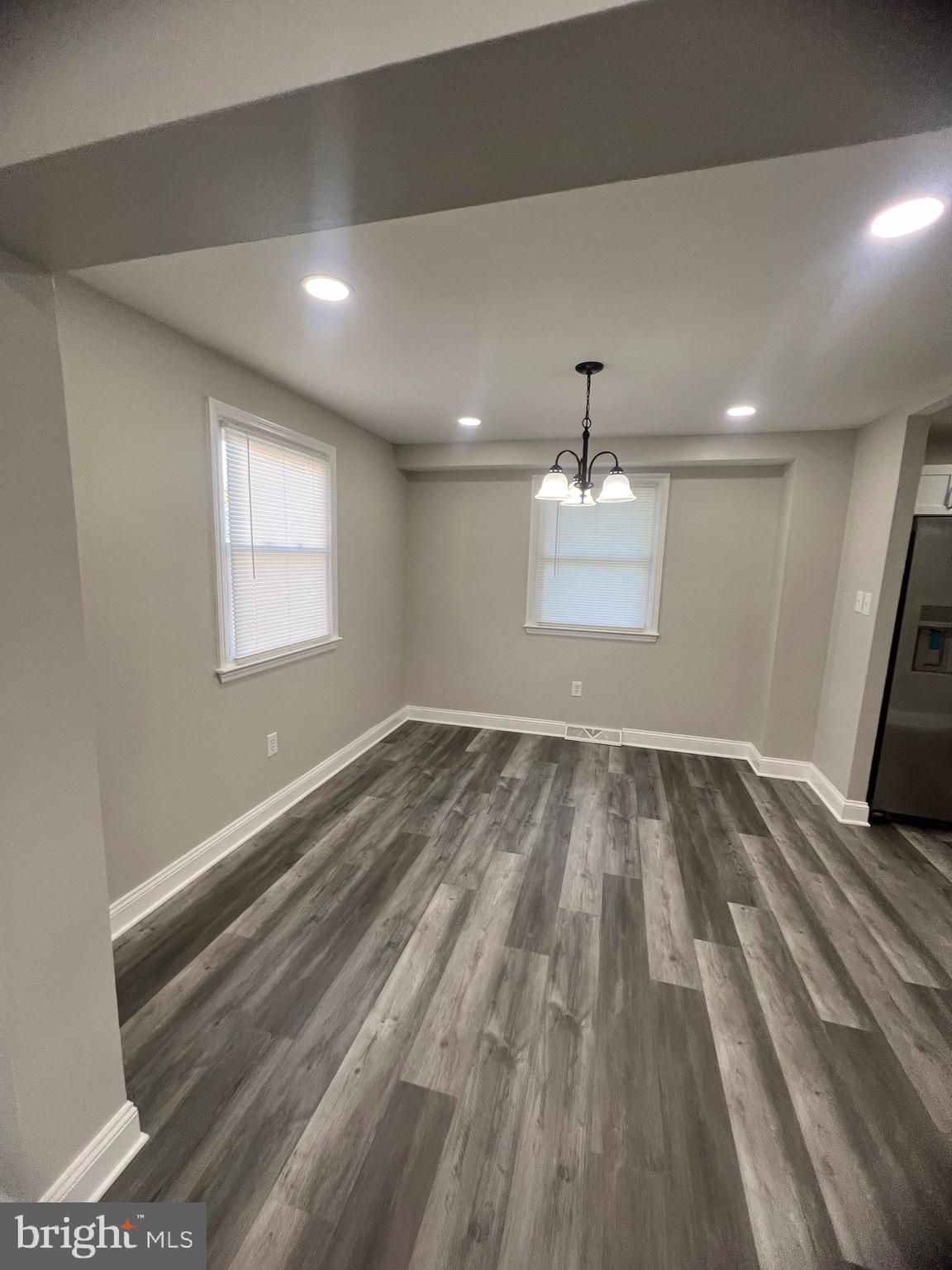 33 MONTPELIER BOULEVARD