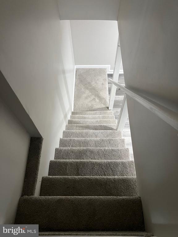 33 MONTPELIER BOULEVARD