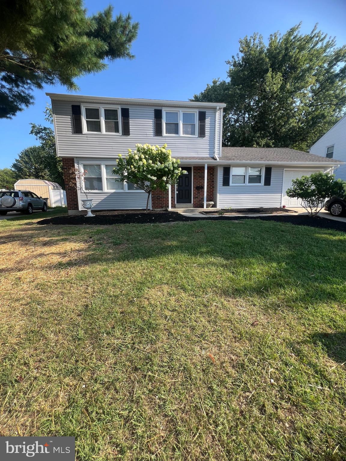 33 MONTPELIER BOULEVARD