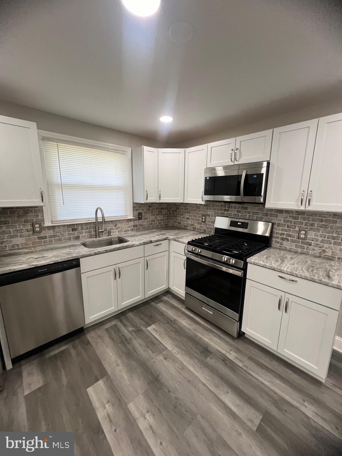 33 MONTPELIER BOULEVARD