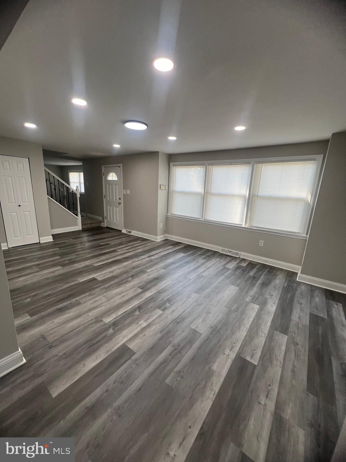 33 MONTPELIER BOULEVARD