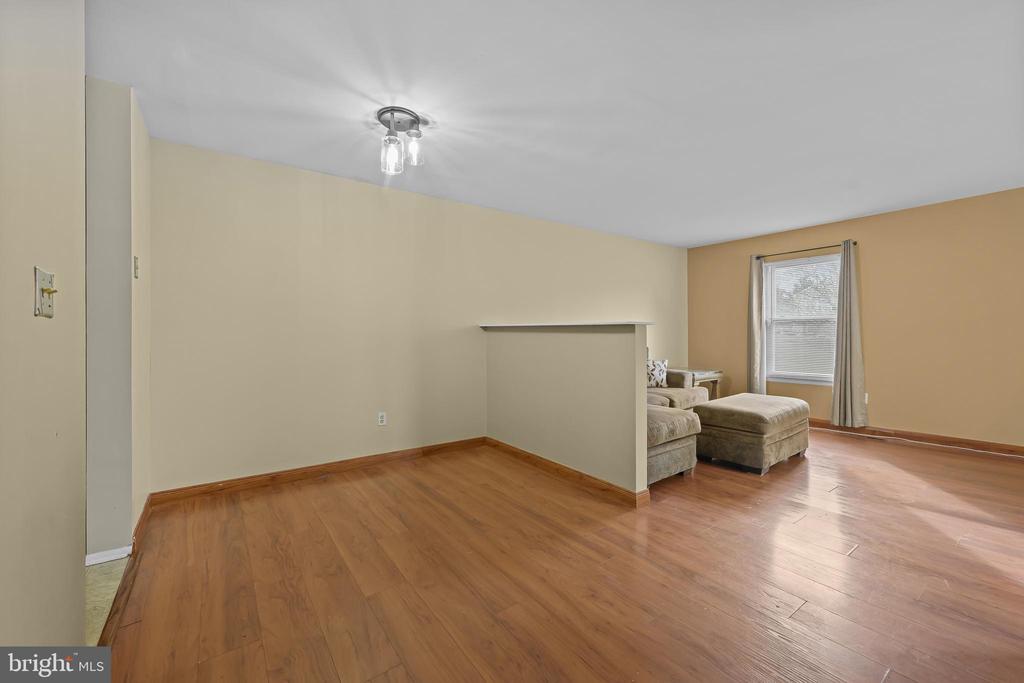 435 CALBURN COURT