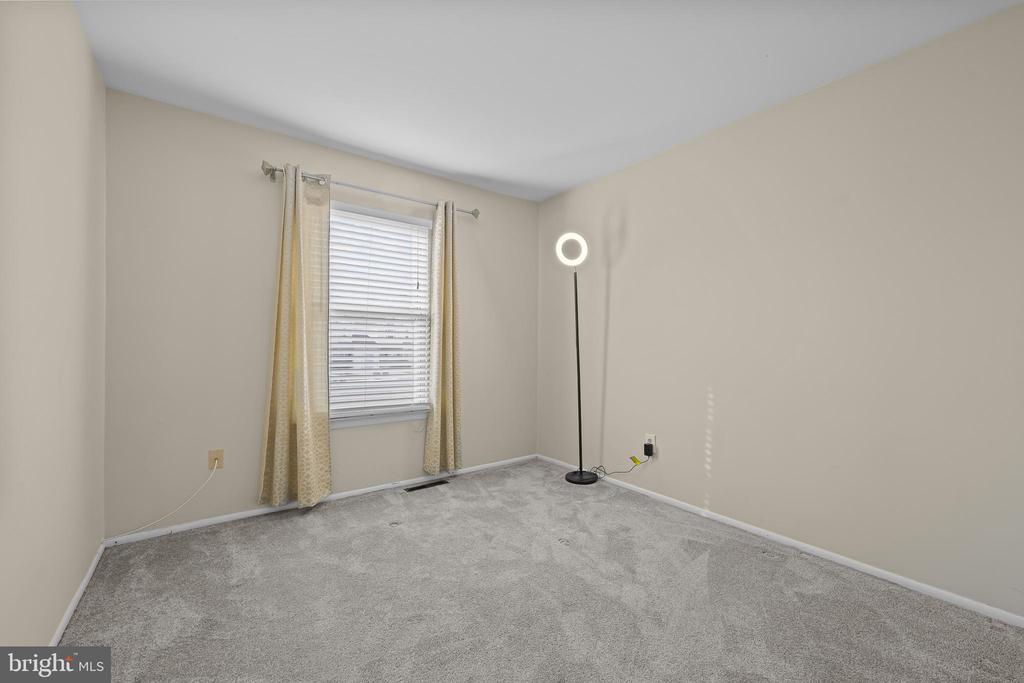 435 CALBURN COURT