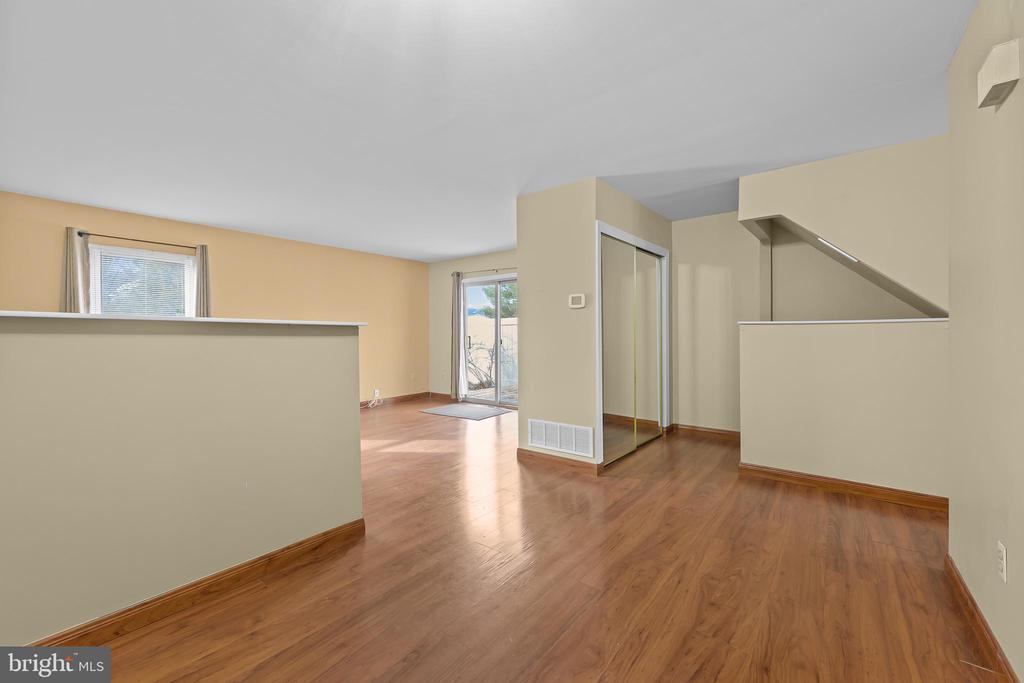 435 CALBURN COURT