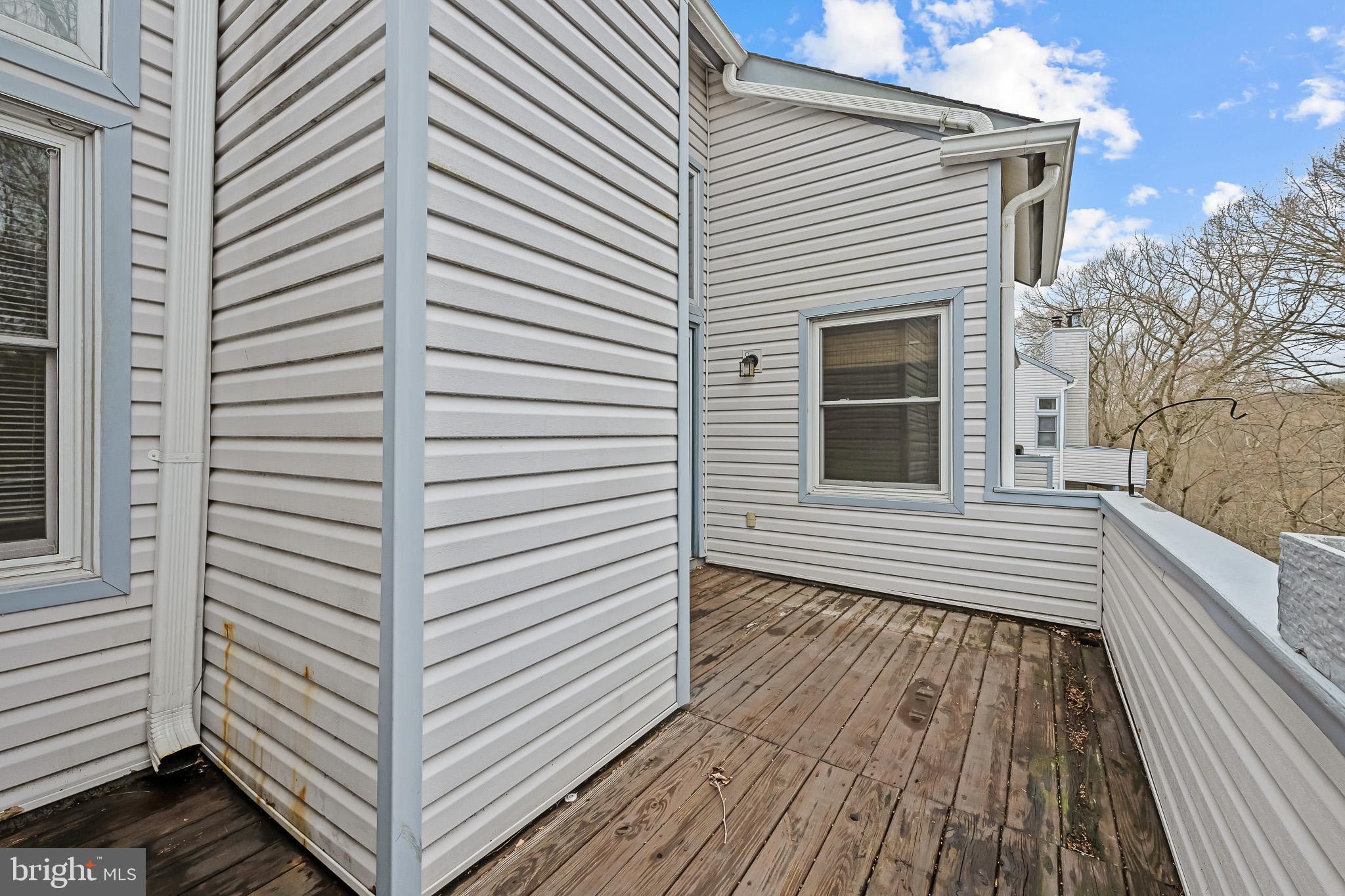 4511 CLAREMONT COURT